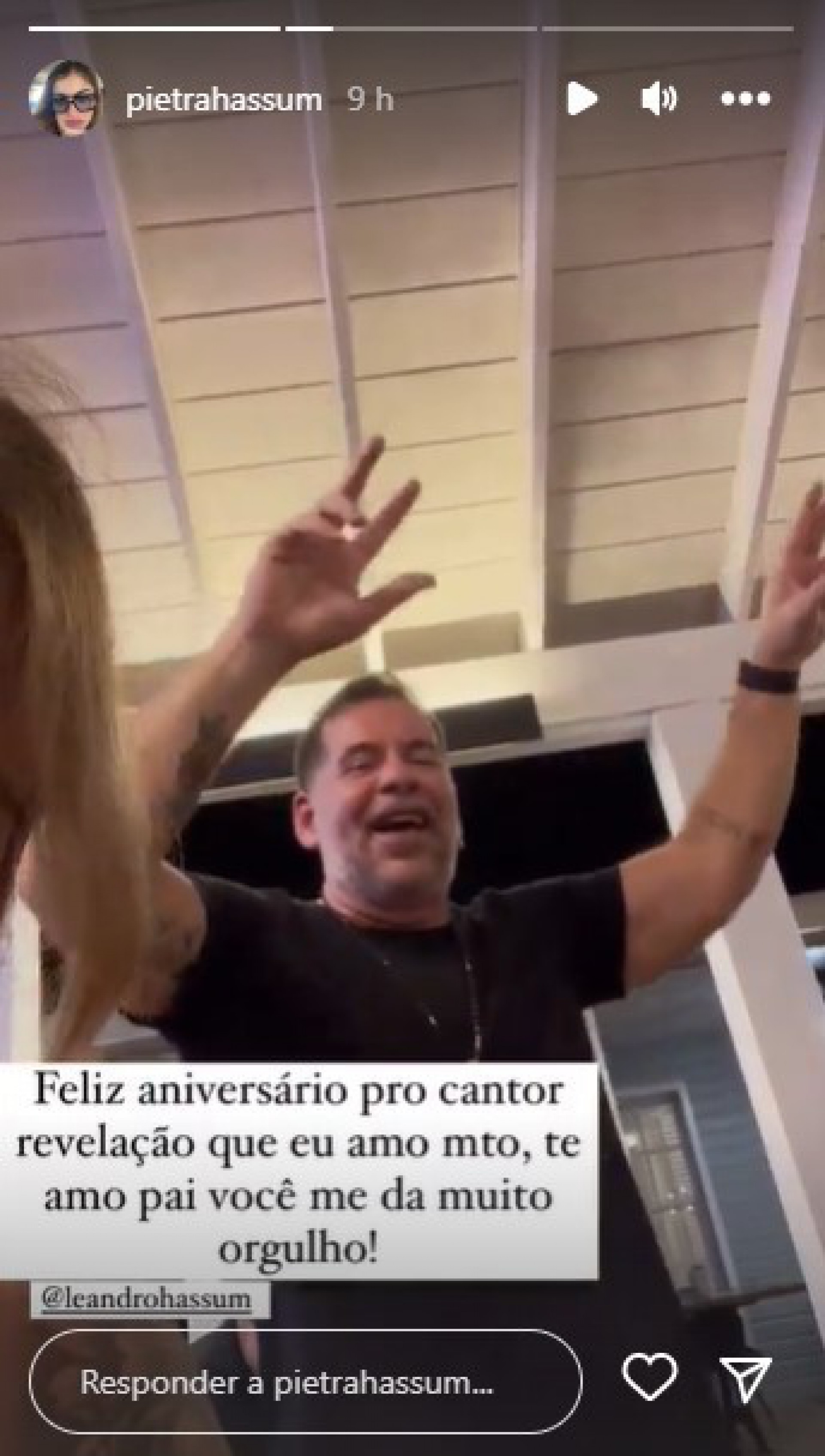 Pietra Hassum manda parabens para o pai - Reprodução Internet