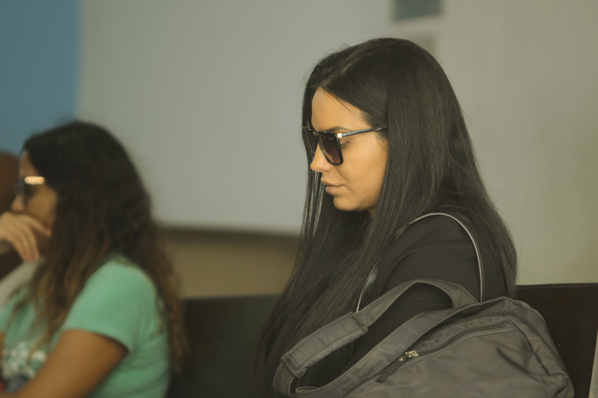 Shayene Cesário, viúva de Wilson Moisés, no IML - Reginaldo Pimenta / Agencia O Dia