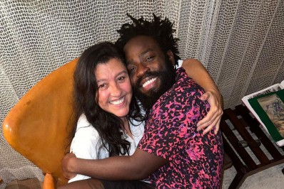 Regina Casé comemora aniversário de Douglas Silva com homenagem: 'Meu amorzinho'