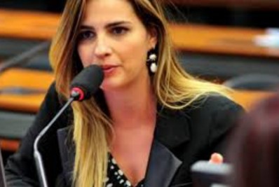 Assessoria de Clarissa avalia pesquisas e acredita na possibilidade de ela repetir a arrancada de Arolde Oliveira em 2018