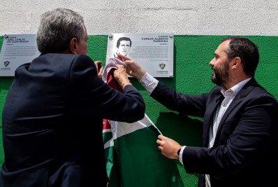 Parreira recebe homenagem no CT do Fluminense