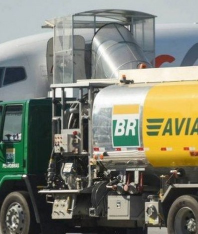 Petrobras comercializa querosene de aviação produzido em suas refinarias ou importado para as distribuidoras