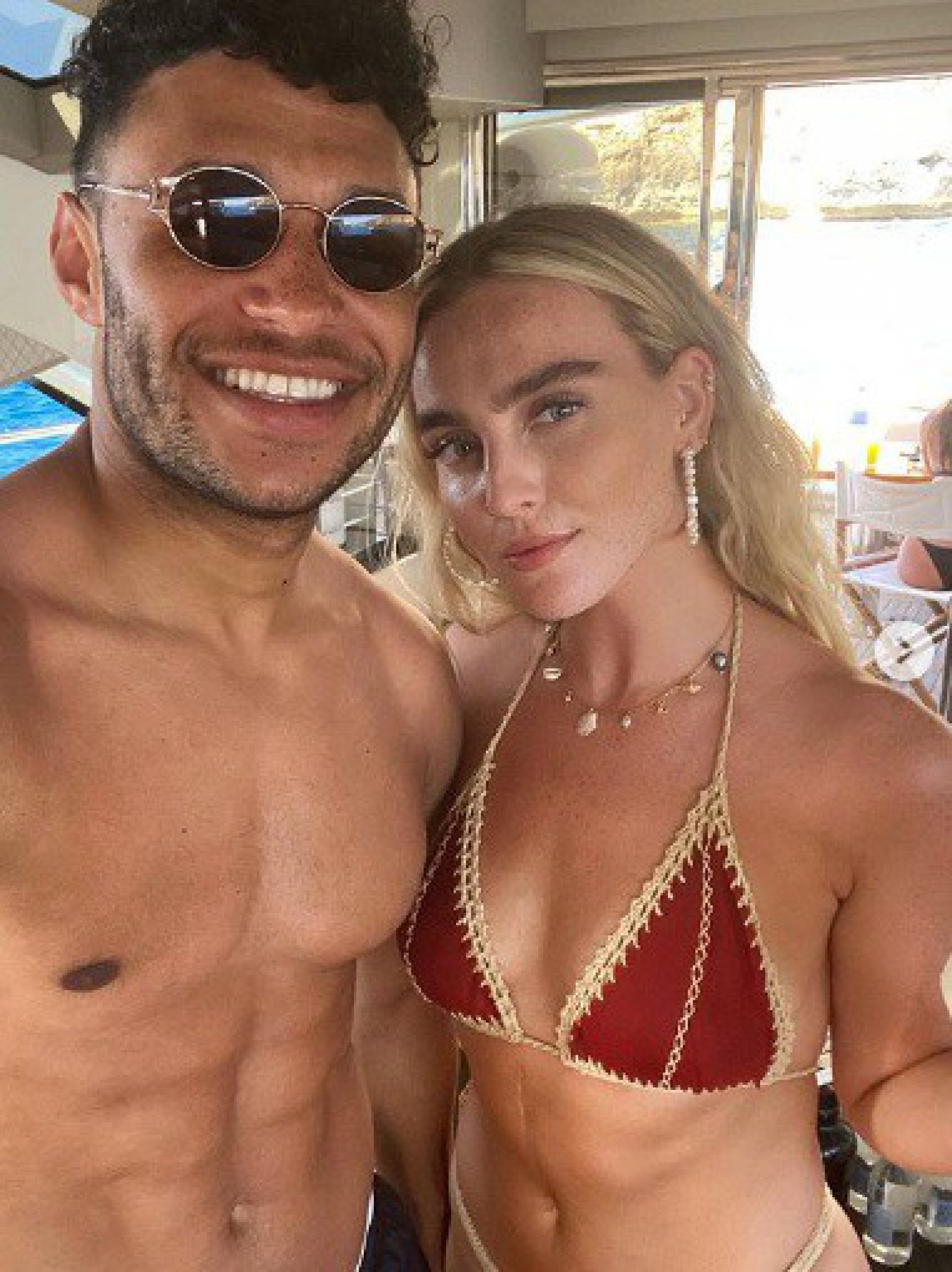 Perrie Edwards e Alex Oxlade-Chamberlain são casados - Reprodução / Instagram
