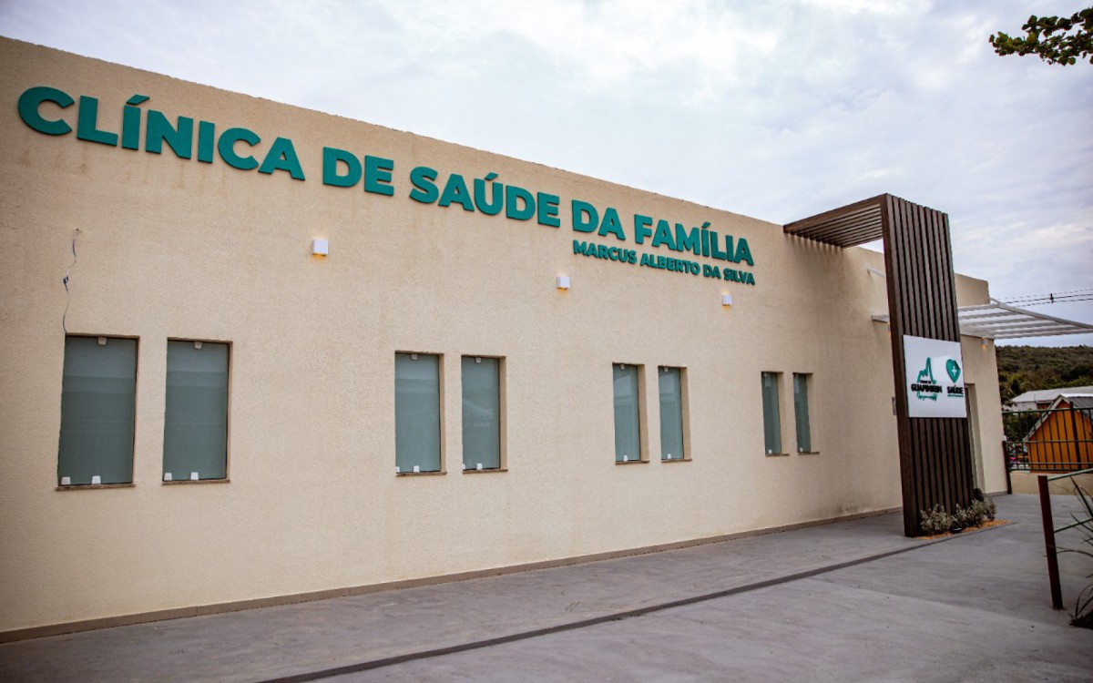 Fachada da cl&iacute;nica de sa&uacute;de reformada