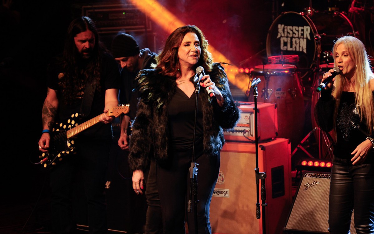 Marisa Orth se apresenta no 'PatFest'