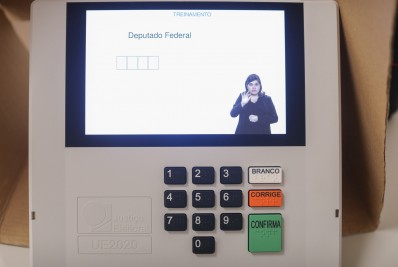 Ministério da Defesa não divulga resultado de checagem da votação do 1° turno