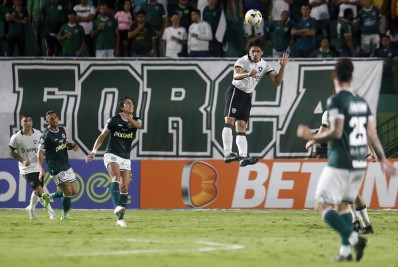 Veja os números de Adryelson, do Botafogo, na vitória sobre o Goiás 