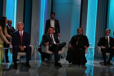 Bolsonaro tenta dobradinha com D’Avila, mas candidato cita orçamento secreto