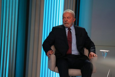 'Me dê uma fonte', diz Lula após D’Avila citar números de corrupção