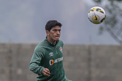 Além de Fred, Cano iguala sua segunda melhor marca de gols na carreira