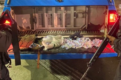 ‘Distribuidor’ de drogas é preso com arma e entorpecentes em Cabo Frio