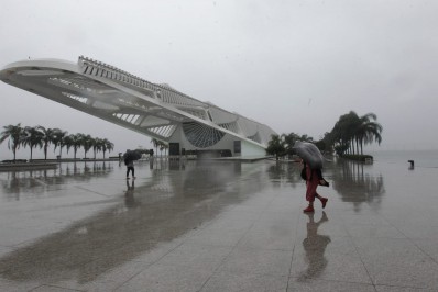 Chuva volta a aparecer na cidade do Rio nesta sexta devido à frente fria