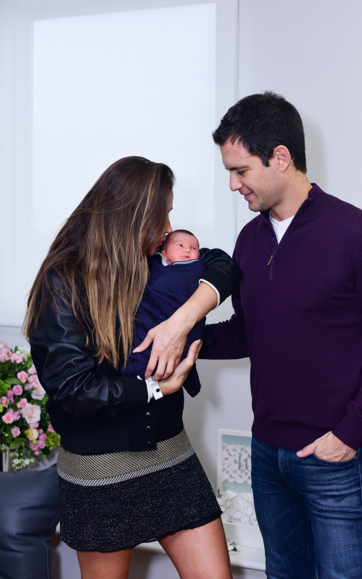 Renata Kuerten posa com a filha, Lorena, e o marido, Beto Senna 