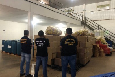 Polícia Civil e Ministério da Agricultura apreendem 44 toneladas de agrotóxicos no Mato Grosso