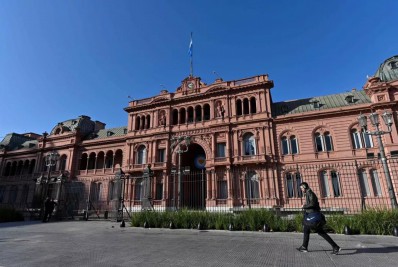 Palácio presidencial da Argentina é esvaziado após ameaças de bomba