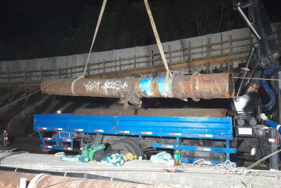 Concessionária remove tubulação desativada há 10 anos em São Conrado