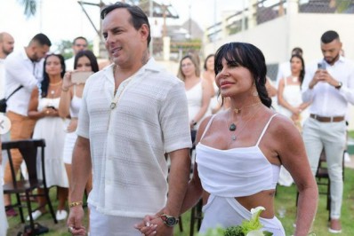Gretchen renova votos de casamento com Esdras no Pará