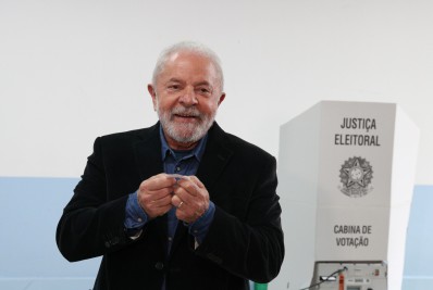 Lula: Ao invés de comemorar vitória, deputados terão que ir para rua nos ajudar