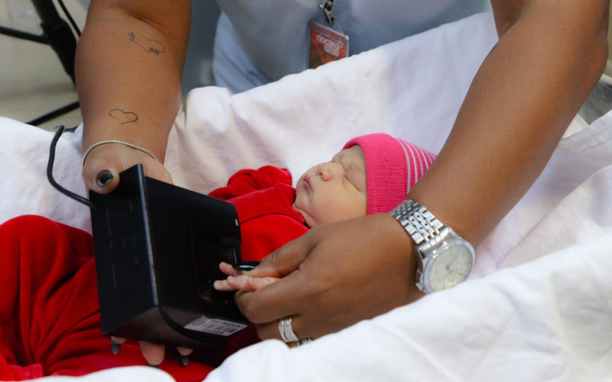 A pequena Emanuelle se tornou oficialmente uma cidad&atilde;