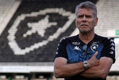 Ex-técnico de Flamengo, Vasco e Botafogo é anunciado em clube colombiano