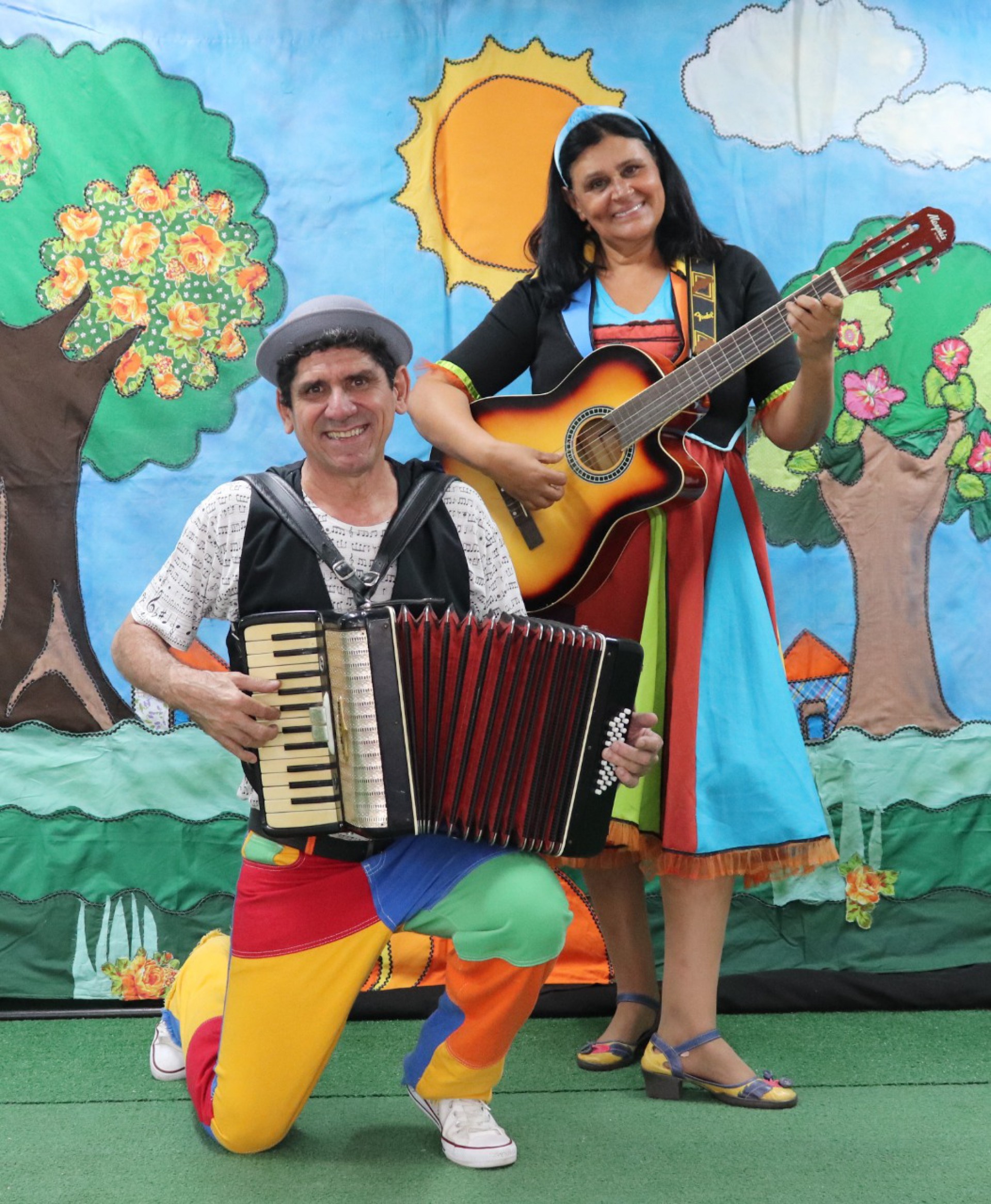 Projeto Caravana da Leitura terá sua abertura oficial nesta terça-feira, a partir das 10h30. Projeto visa democratizar o acesso ao livro e leitura, além de estimular e incentivar crianças de 7 a 12 anos para o contato com autores fluminenses - Divulgação