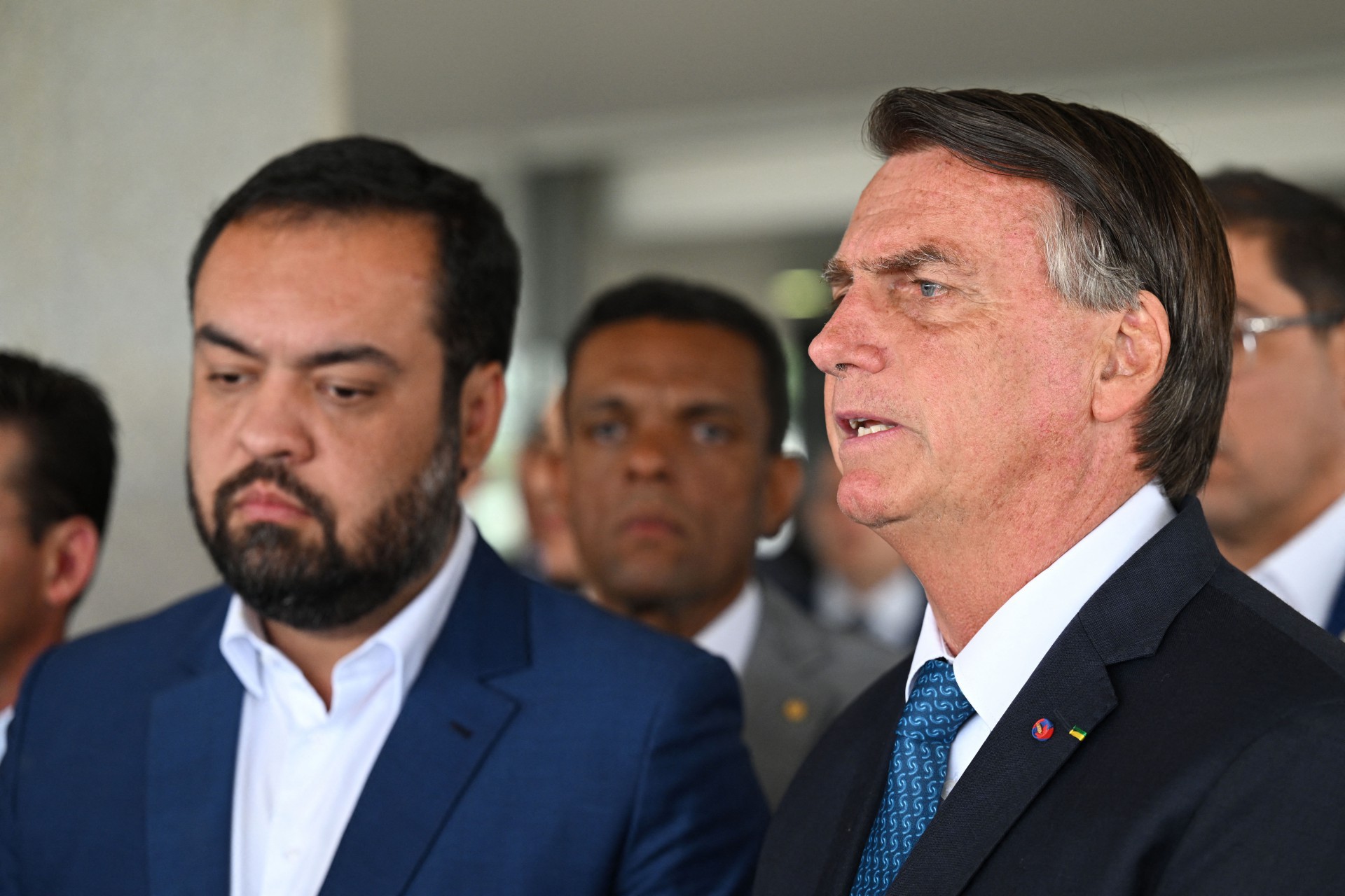 &quot;Como sou do partido do presidente, sou apoiador do presidente, n&atilde;o tinha como n&atilde;o vir aqui e tentar, me esfor&ccedil;ar muito para o Rio ser a capital da vit&oacute;ria da elei&ccedil;&atilde;o do Bolsonaro&quot;, declarou Castro, ao lado do chefe do Executivo.