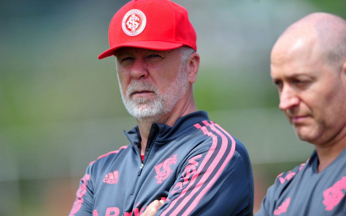 Mano Menezes, t&eacute;cnico do Internacional