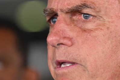 Bolsonaro sobre verbas a universidades: 'Não está faltando nada agora, é mentira'