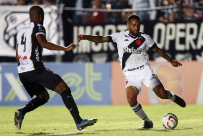 Alex Teixeira retornará ao estádio onde foi protagonista e decidiu vitória do Vasco