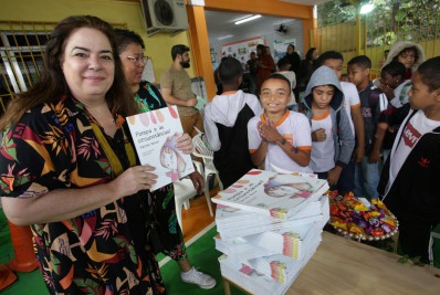 Livro infantil preventivo contra drogas é lançado em Escola Municipal 