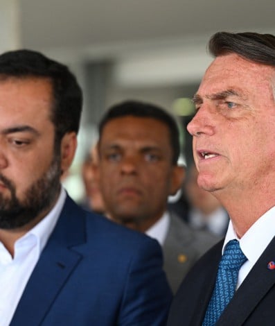 "Como sou do partido do presidente, sou apoiador do presidente, não tinha como não vir aqui e tentar, me esforçar muito para o Rio ser a capital da vitória da eleição do Bolsonaro", declarou Castro, ao lado do chefe do Executivo.