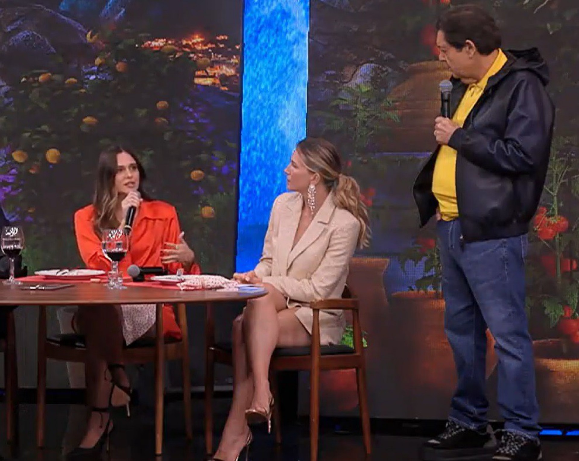 Juliana Paiva fala sobre saída da TV Globo durante o 'Faustão na Band' - Reprodução de vídeo / Band