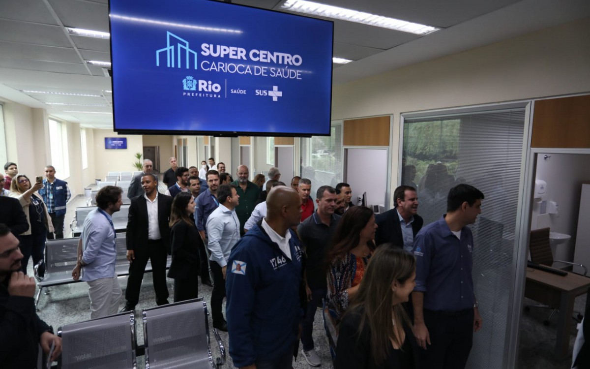 Eduardo Paes inaugura o Super Centro Carioca de Especialidades, em Benfica