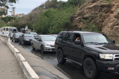 DENÚNCIA/ Motoristas reclamam da falta de fiscalização em obras de Cabo Frio
