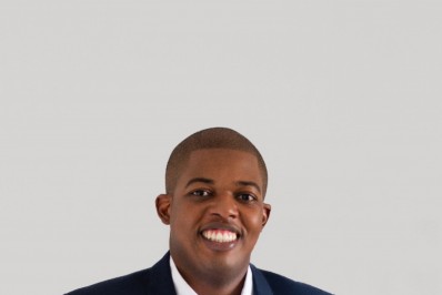 Posso acumular o BPC/LOAS com aposentadoria?