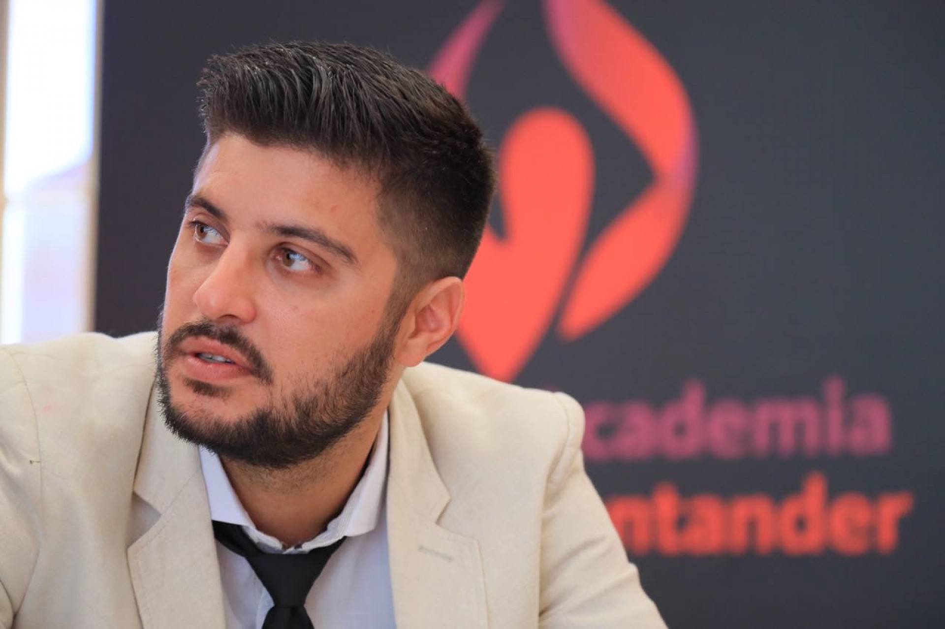 Vinicius Mendes Lima &eacute; CEO - Besouro de Fomento Social - Divulga&ccedil;&atilde;o