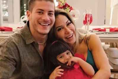 Após separação, Arthur Aguiar e Maíra Cardi celebram aniversário da filha, Sophia