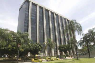 Prefeitura do Rio divulga horários de expediente de órgãos públicos durante jogos do Brasil na Copa