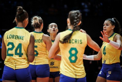 Sem dificuldades, Brasil derrota o Porto Rico no Mundial de vôlei feminino