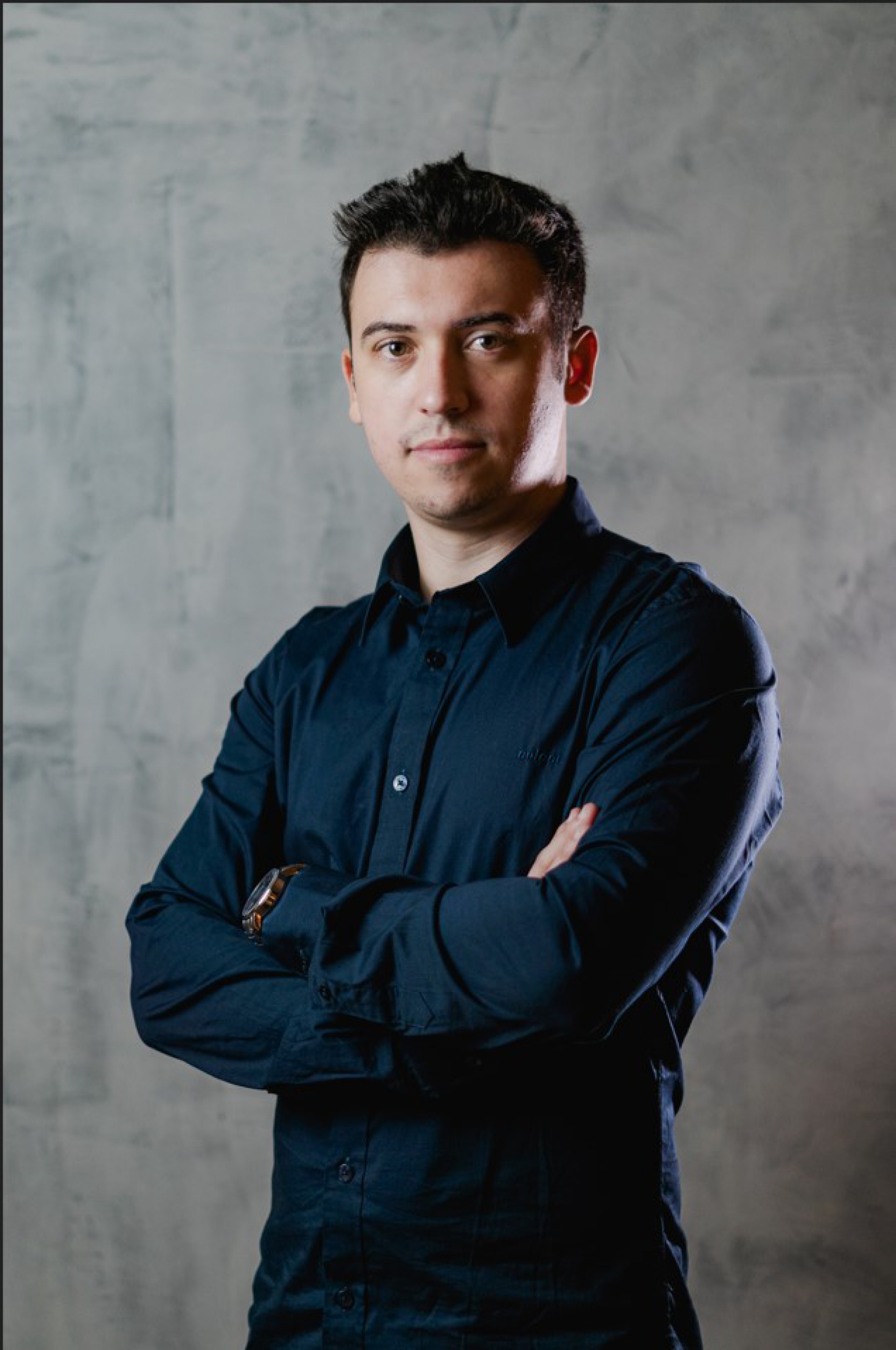 Especialista em Tecnologia da Informa&ccedil;&atilde;o e Marketing, Augusto Vieira