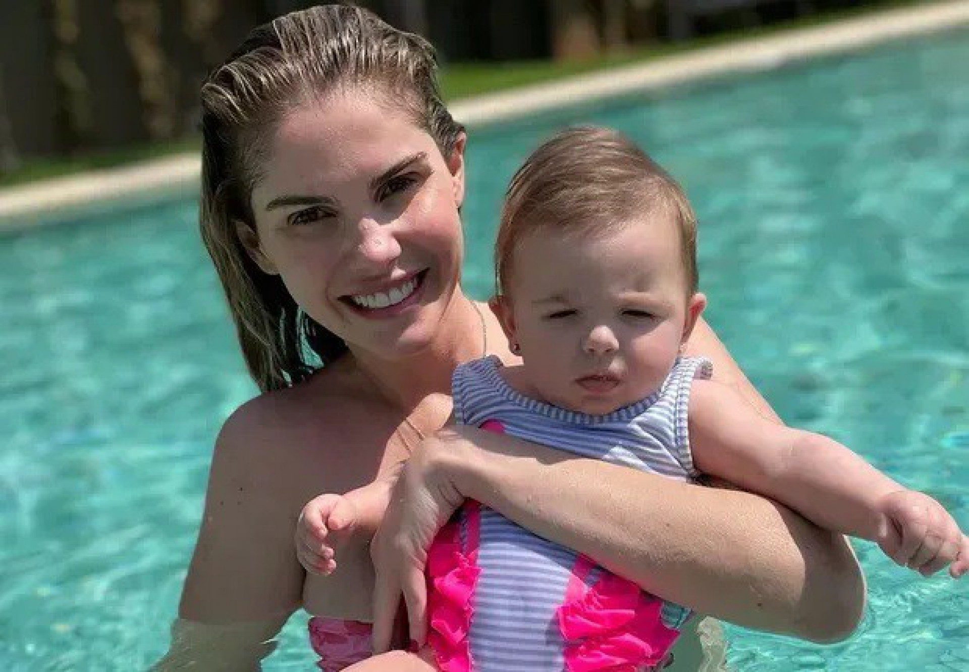 Bárbara Evans conta perrengue enfrentado com filha em avião - Reprodução / Instagram