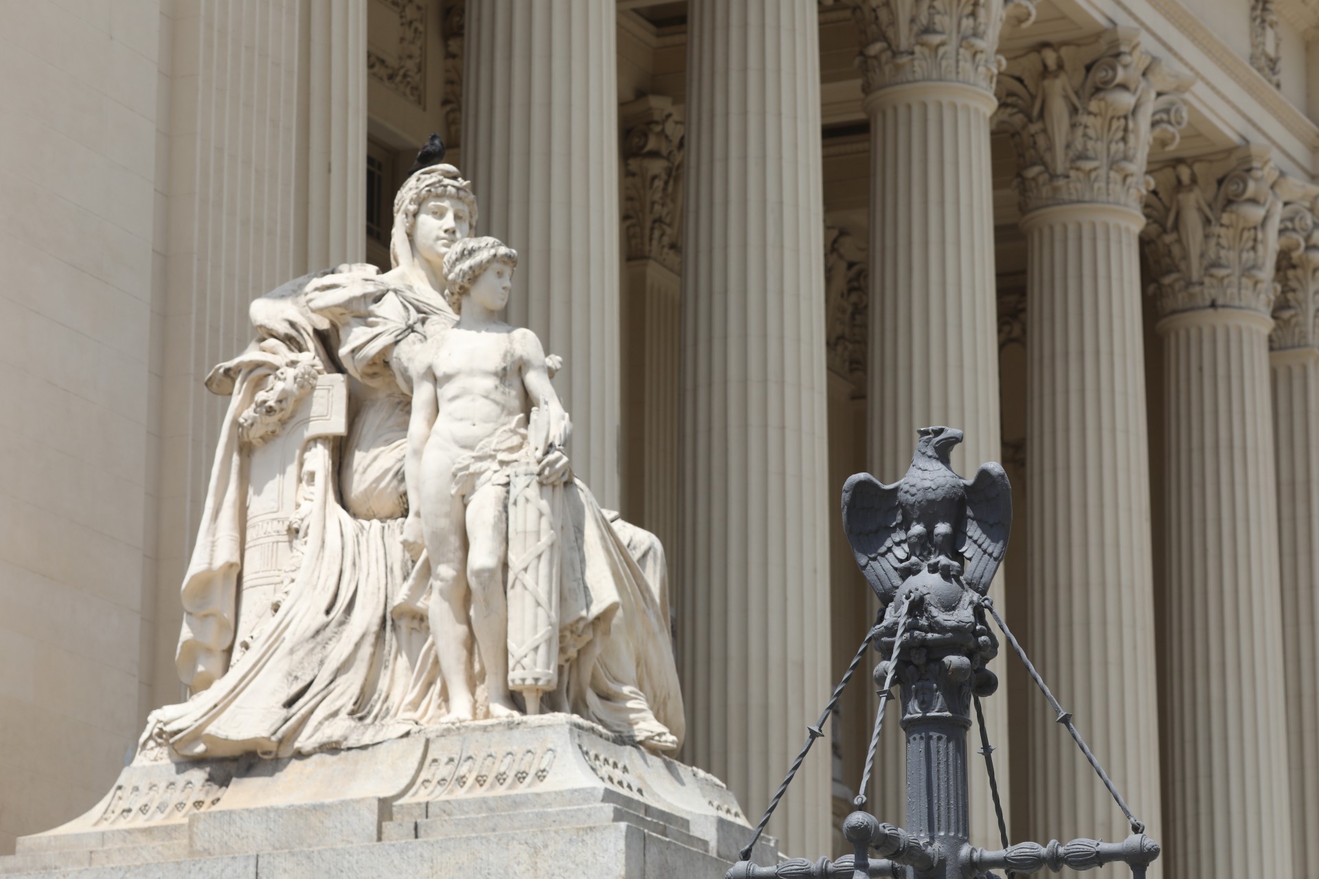 O Pal&aacute;cio Tiradentes durante 46 anos foi sede da Assembleia Legislativa   - Pedro Ivo / Arquivo O Dia
