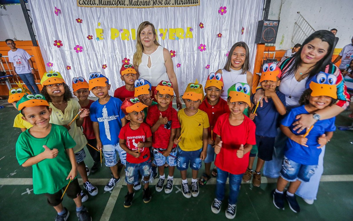 Os alunos se dedicaram e mostraram tamb&eacute;m a import&acirc;ncia da preserva&ccedil;&atilde;o do meio ambiente