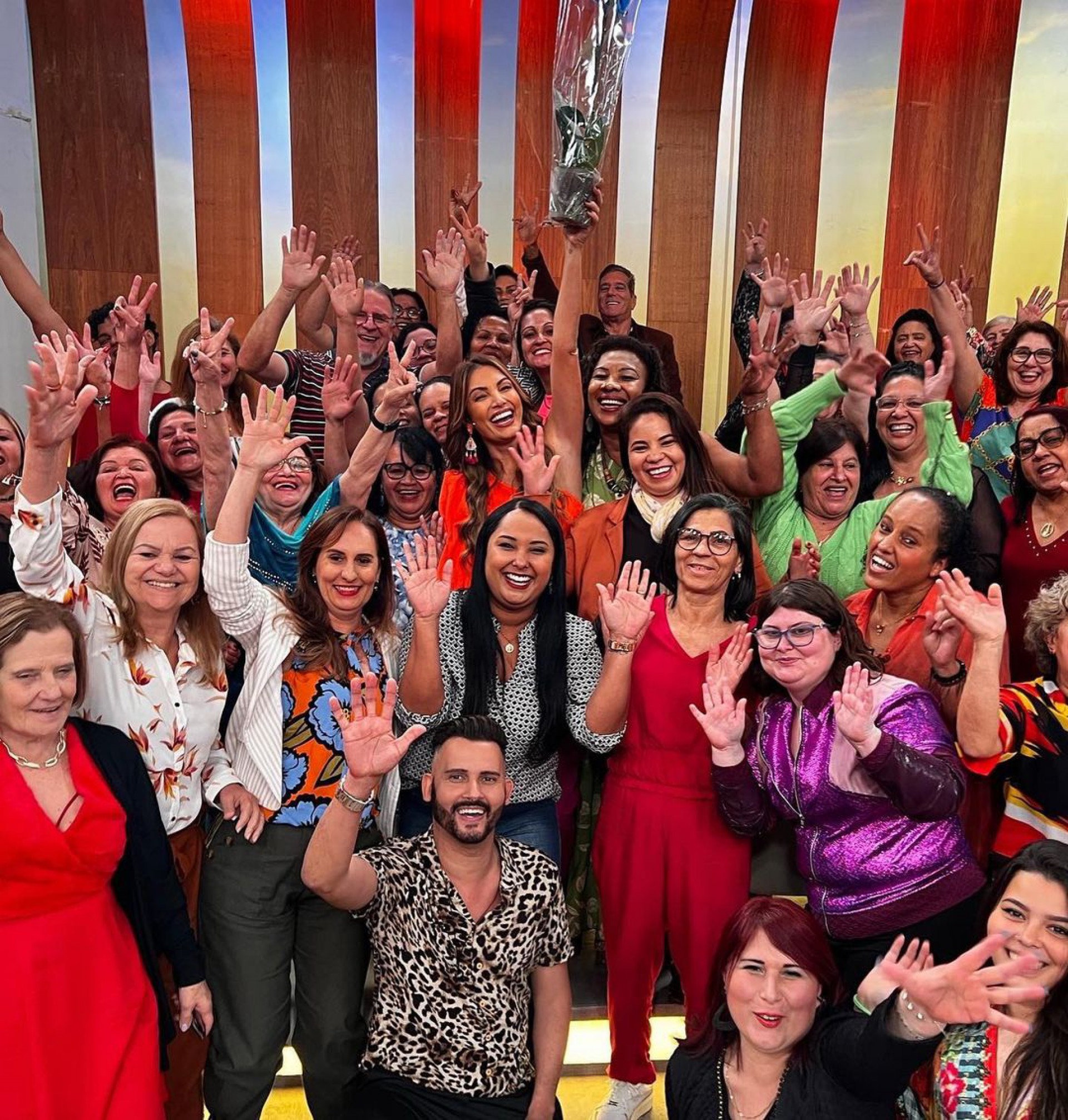 Patrícia Poeta está feliz da vida à frente do 'Encontro' - Reprodução Internet