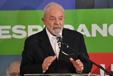 Lula aciona TSE contra campanha de Bolsonaro e solicita exclusão de post sobre PCC