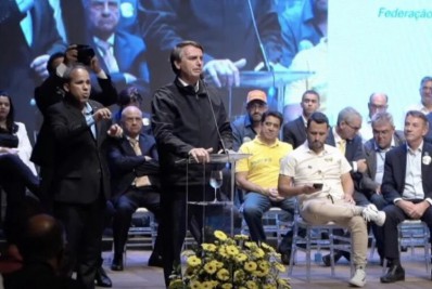Suspeita de bomba interrompe evento com Bolsonaro em MG