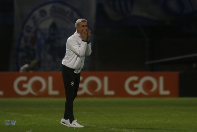 Por que o Botafogo tem sofrido com tantas lesões? Luís Castro comenta seu ponto de vista