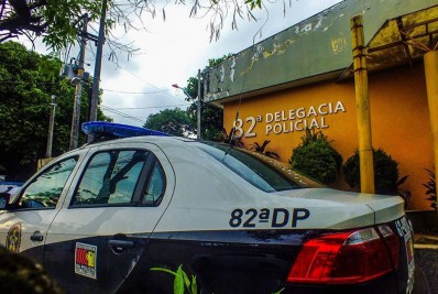 Carro é arrombado em São José do Imbassaí