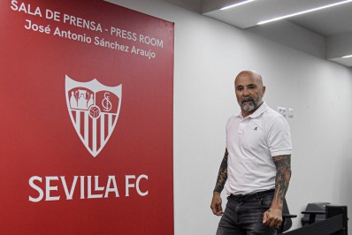 Apresentado pelo Sevilla, Sampaoli desconversa sobre reforços, como Gabigol