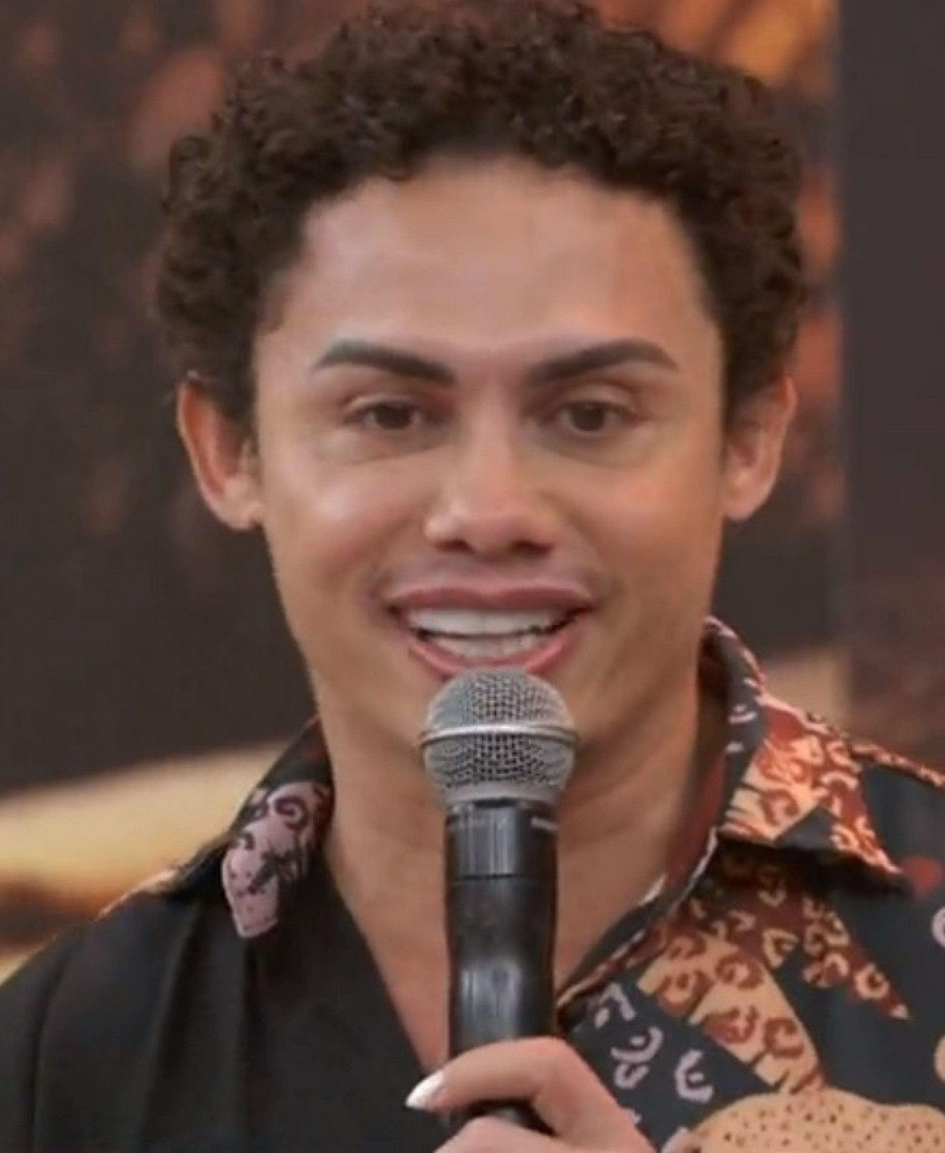 Silvero Pereira participa do 'Encontro' - Reprodução de vídeo/ TV Globo